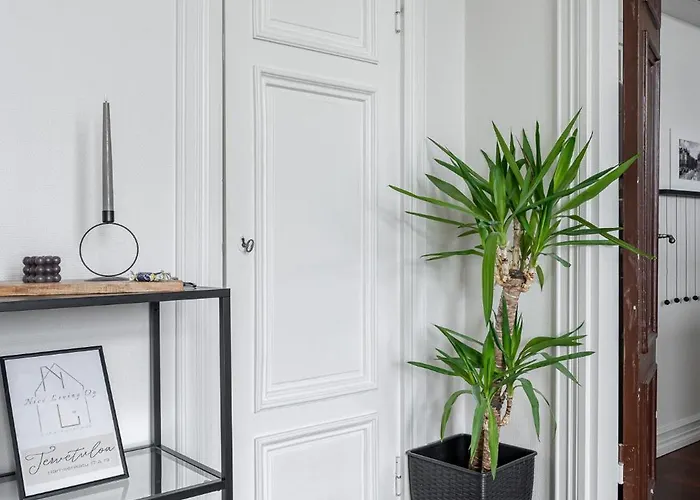 Unique In A Historical Building In Downtown Huoneisto *